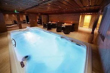 Szálloda Wellness Encian Dóval